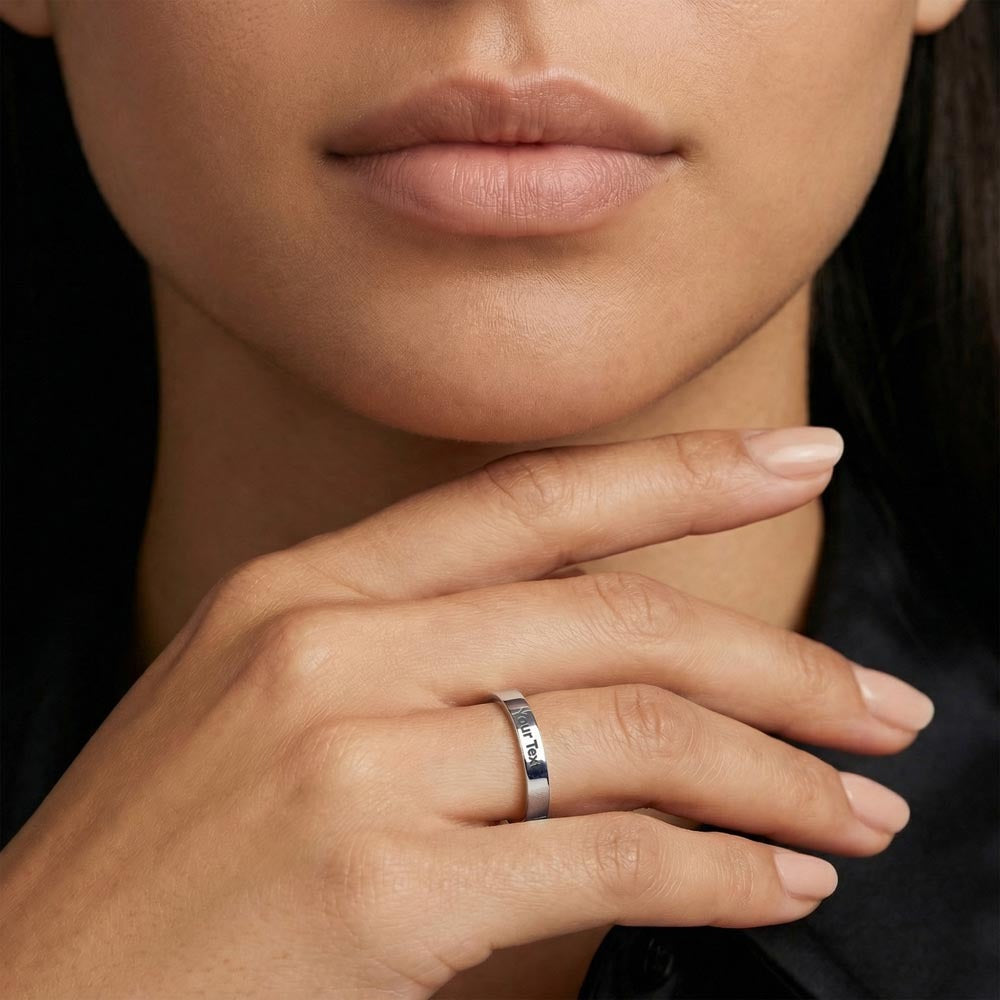 Dearlyheld ring engraved with a name, date or message – Heart Memento