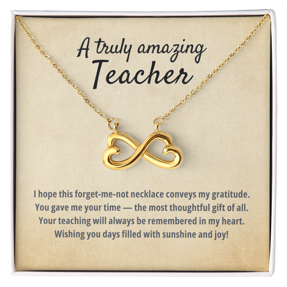 Everlasting Love necklace in yellow gold finish