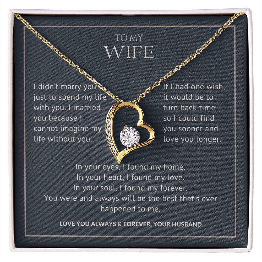 Eternal Heart necklace in yellow gold finish