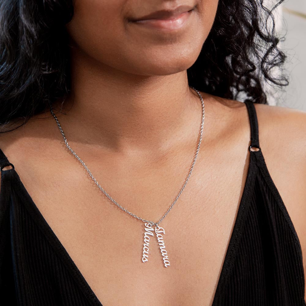 Heart Memento™ Cairnkept Personalized Multi-Name Vertical Necklace – Custom Family Name Necklace for Her