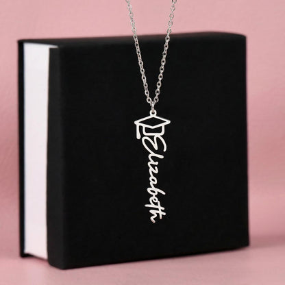 Heart Memento™ Laurelwrit Personalized Graduation Name Necklace – Custom Graduation Cap Necklace for Her