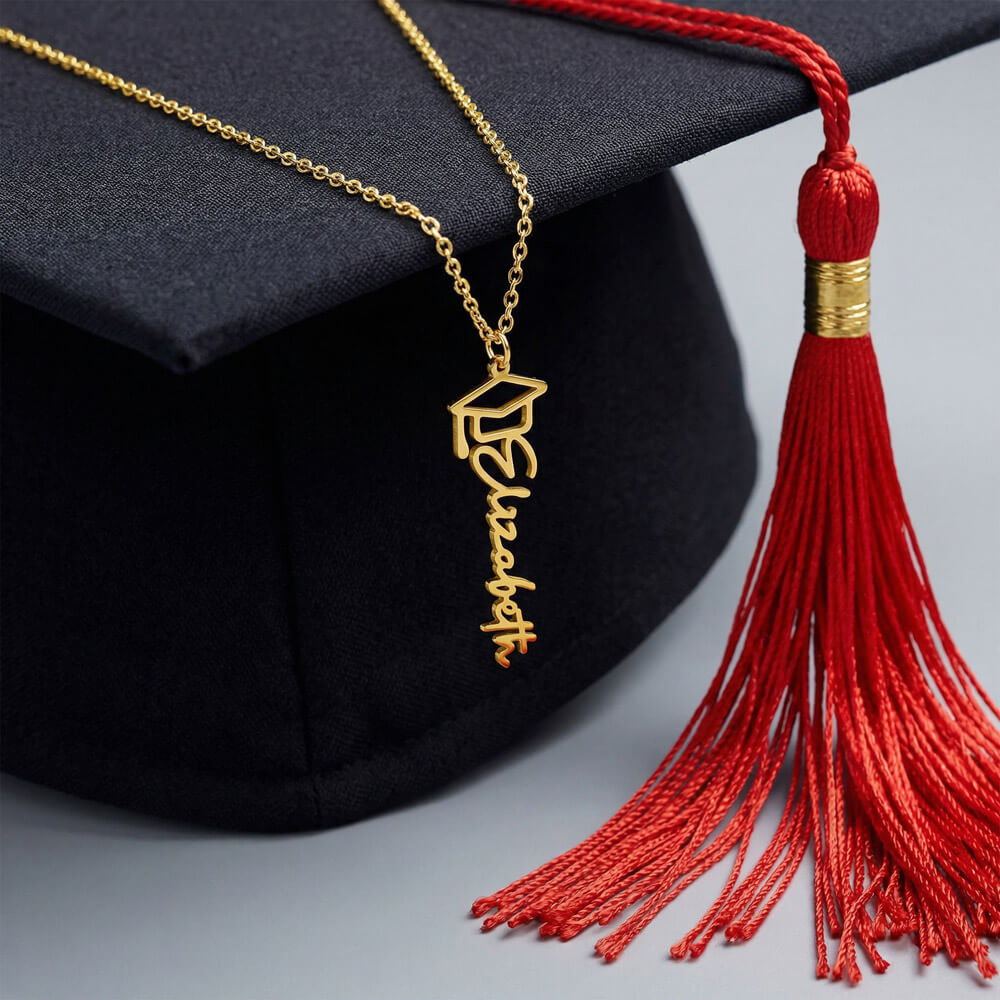 Heart Memento™ Laurelwrit Personalized Graduation Name Necklace – Custom Graduation Cap Necklace for Her