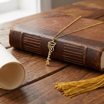 Heart Memento™ Laurelwrit Personalized Graduation Name Necklace – Custom Graduation Cap Necklace for Her